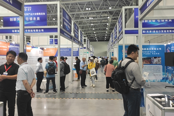 展會(huì)現(xiàn)場 /cxyq/20240509145216-FhHZhPQJ3v1e1U2jsClGrehBsK2_.jpg