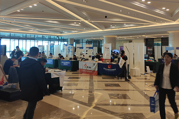 廠家展示自家優(yōu)質產品 /cxyq/20241016112830-Fns8n8NvslqVn7OyQ5er5_q5AGRy.jpg